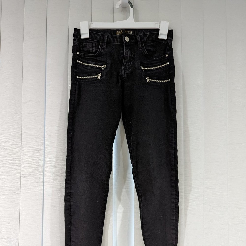 Zara Black Zipper Jeans